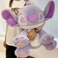 Peluche Géante Stitch Violet Tout Doux -Magasin De Jouets En Peluche IMG peluche geante Stitch violet tout doux 6