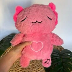 Peluche Veilleuse Rose D’axolotl Qui Respire Avec Berceuses Intégrées -Magasin De Jouets En Peluche IMG peluche veilleuse rose axolotl qui respire berceuses integrees