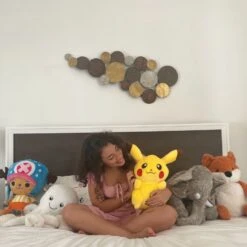 Pack De Peluche Pikachu Qui Dort Super Mignon -Magasin De Jouets En Peluche Pokeball Lumineuse en Cristal Pokemon Peluche Pokemon Materiau Cristal 14